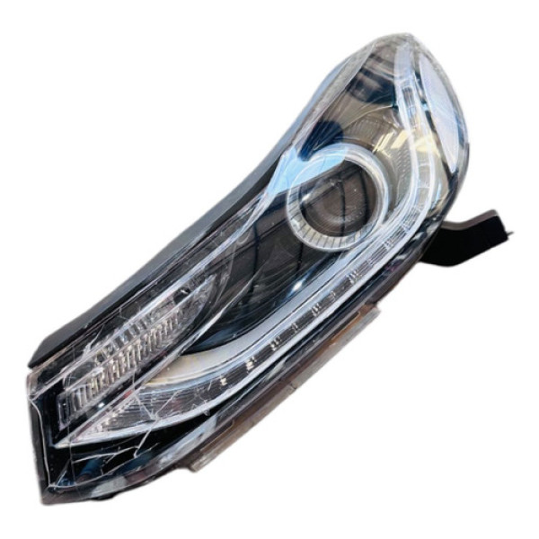 Farol Direito Chevrolet Tracker Ltz 2017 À 2019 Detalhe 