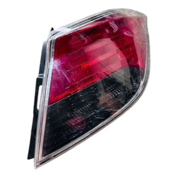 Lanterna Traseira Direita Chevrolet Prisma Ltz 12/16 Detalhe