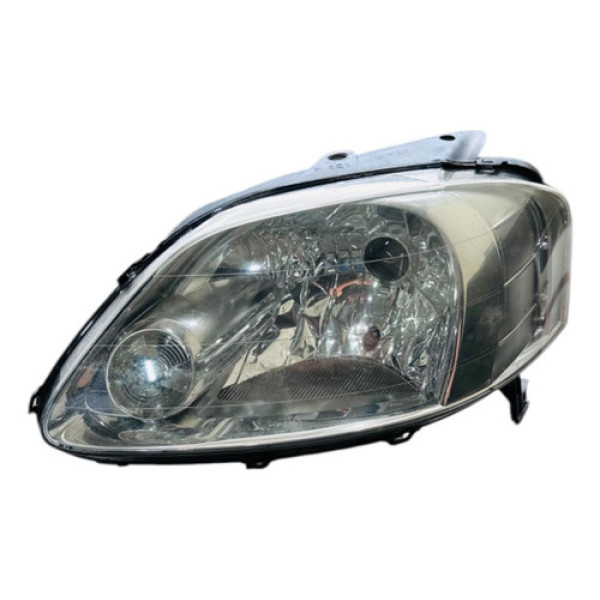 Farol Recuperado Direito/ Vw/ /  A Volkswagen Fox 2005