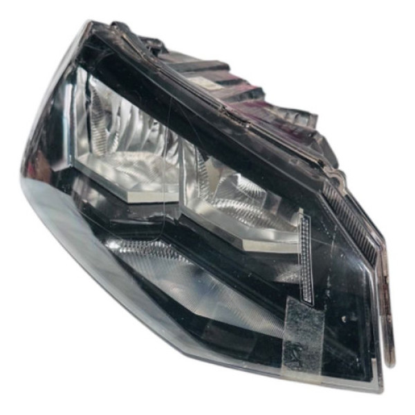 Farol Direito Recuperado/ Vw/ /  A Volkswagen Polo 2018