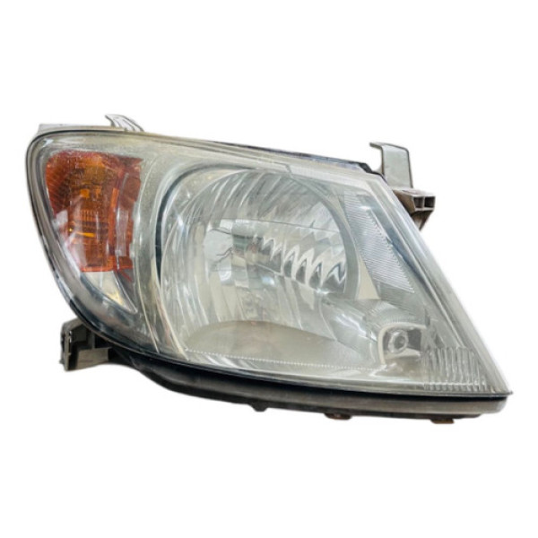 Farol Direito Toyota Hilux 05/08 Detalhe